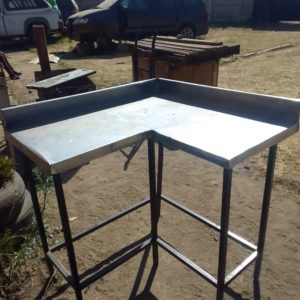 Stainless steel corner table